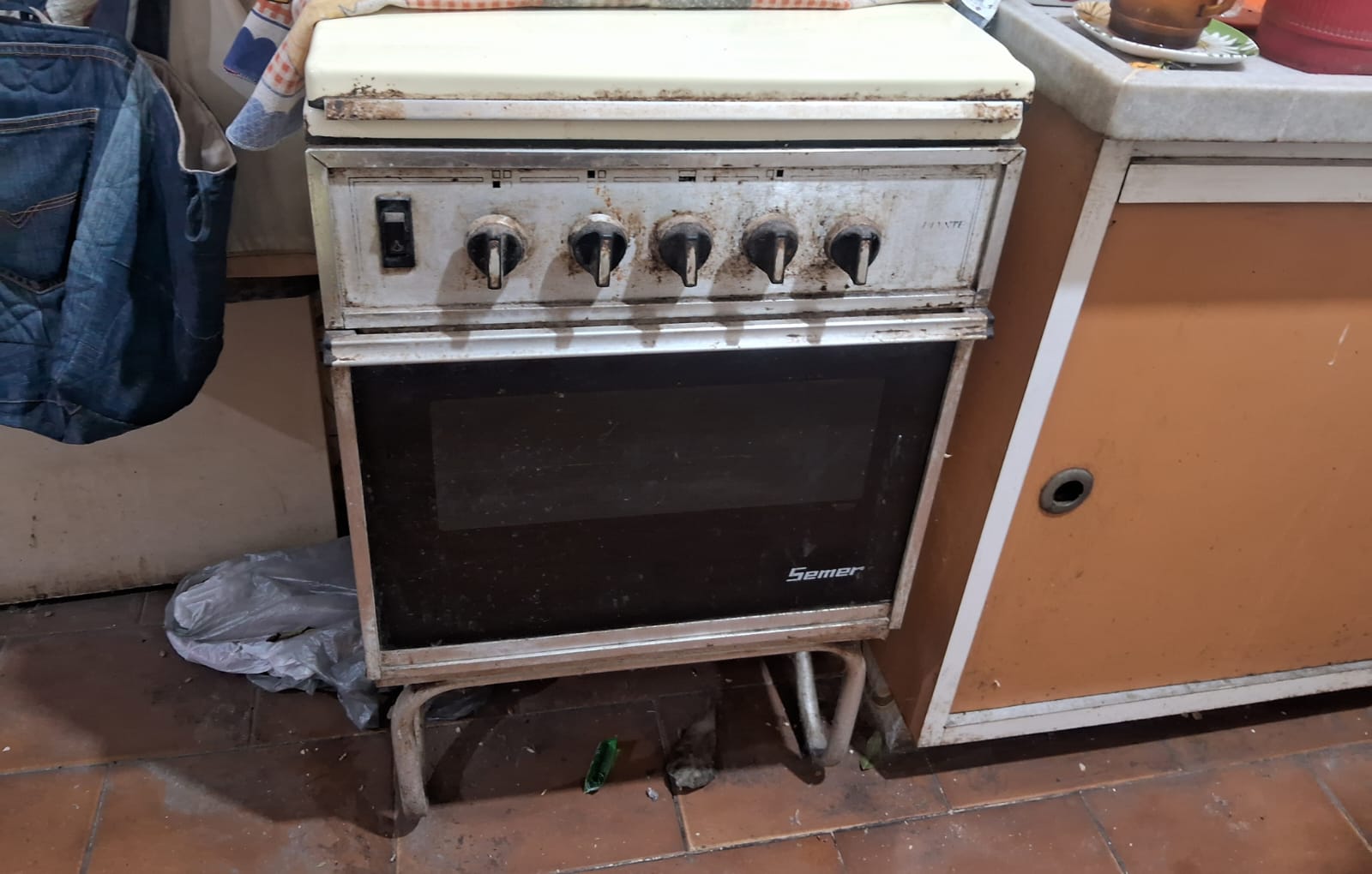 0c584f5f-f1a2-4e72-a562-b61511ccf22a